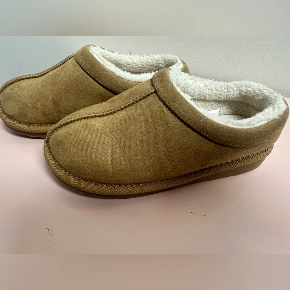 Cozy Tan Kids Slippers by Cat & Jack SZ 12